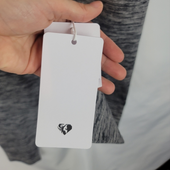 Women's Best Gray Leggings - Picture 4 of 7